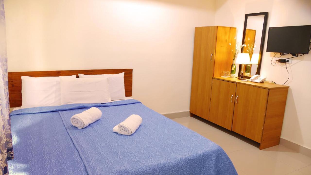 CounTess Pension House Liloan Bagian luar foto