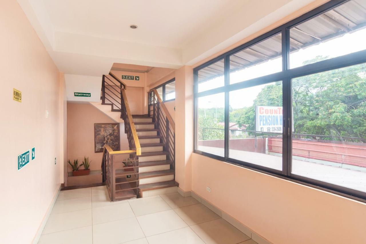 CounTess Pension House Liloan Bagian luar foto