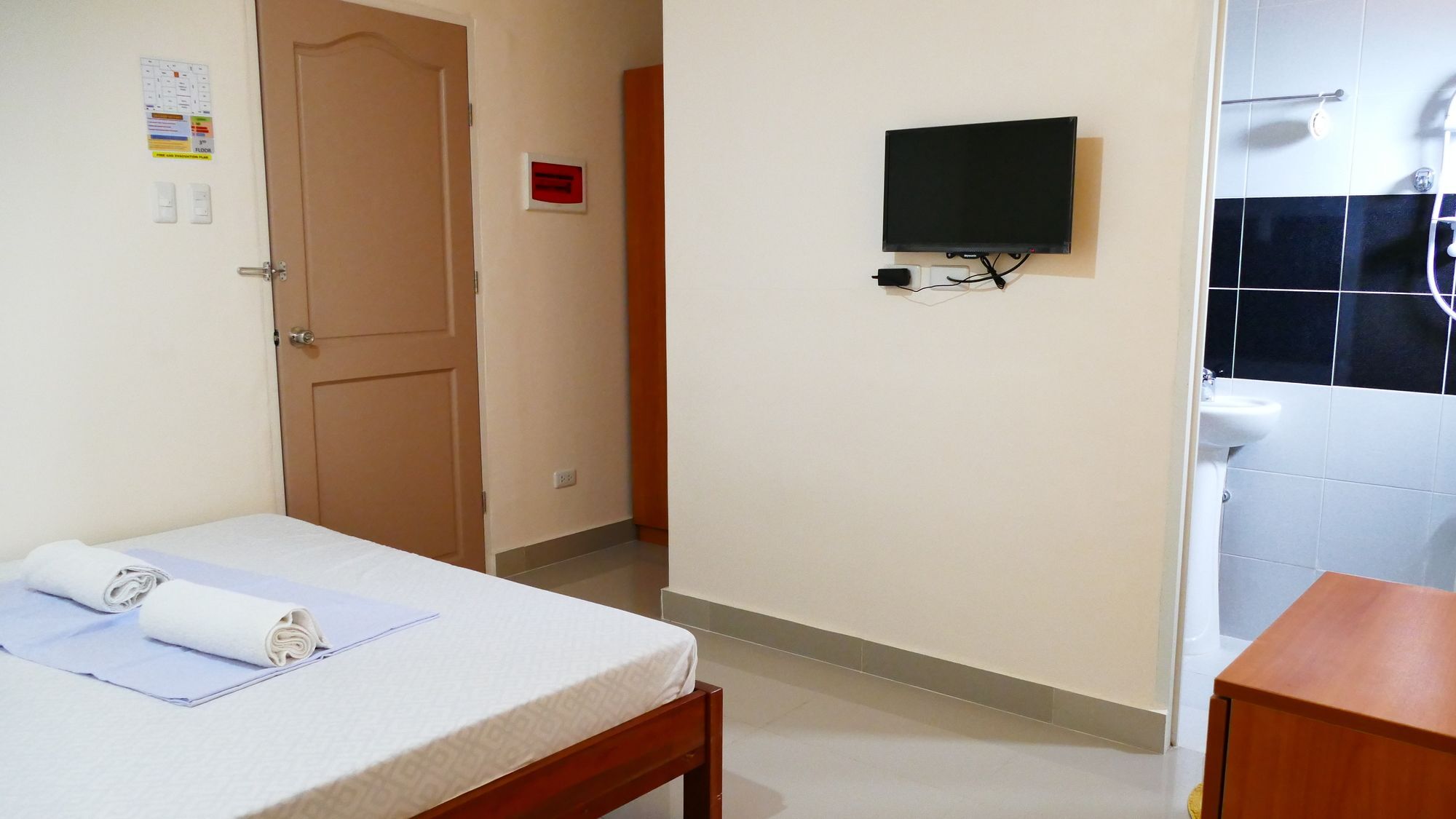 CounTess Pension House Liloan Bagian luar foto